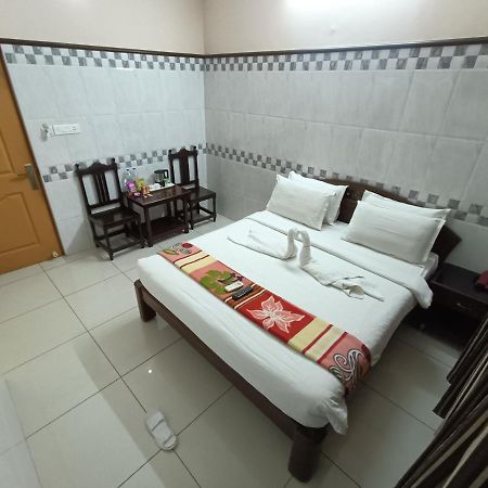 Hotel Arunachala Pondicherry Exteriör bild