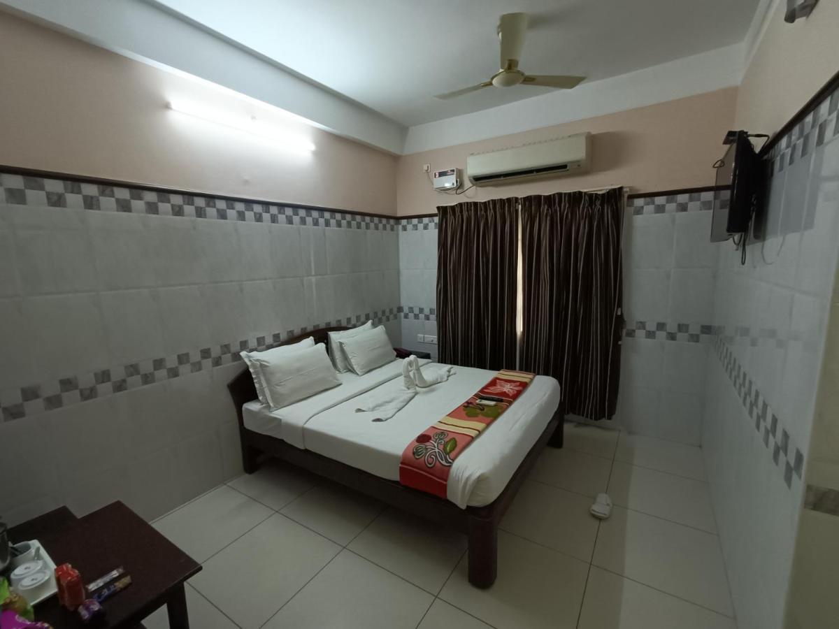 Hotel Arunachala Pondicherry Exteriör bild
