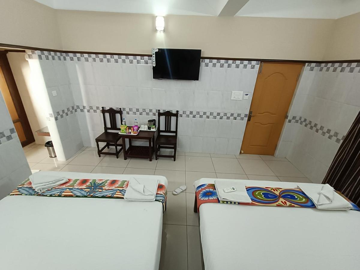 Hotel Arunachala Pondicherry Exteriör bild