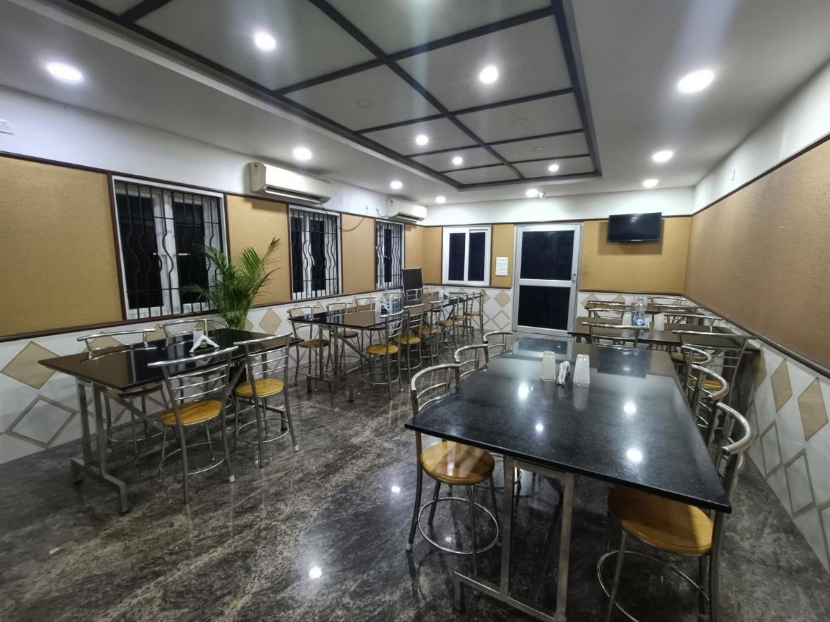 Hotel Arunachala Pondicherry Exteriör bild